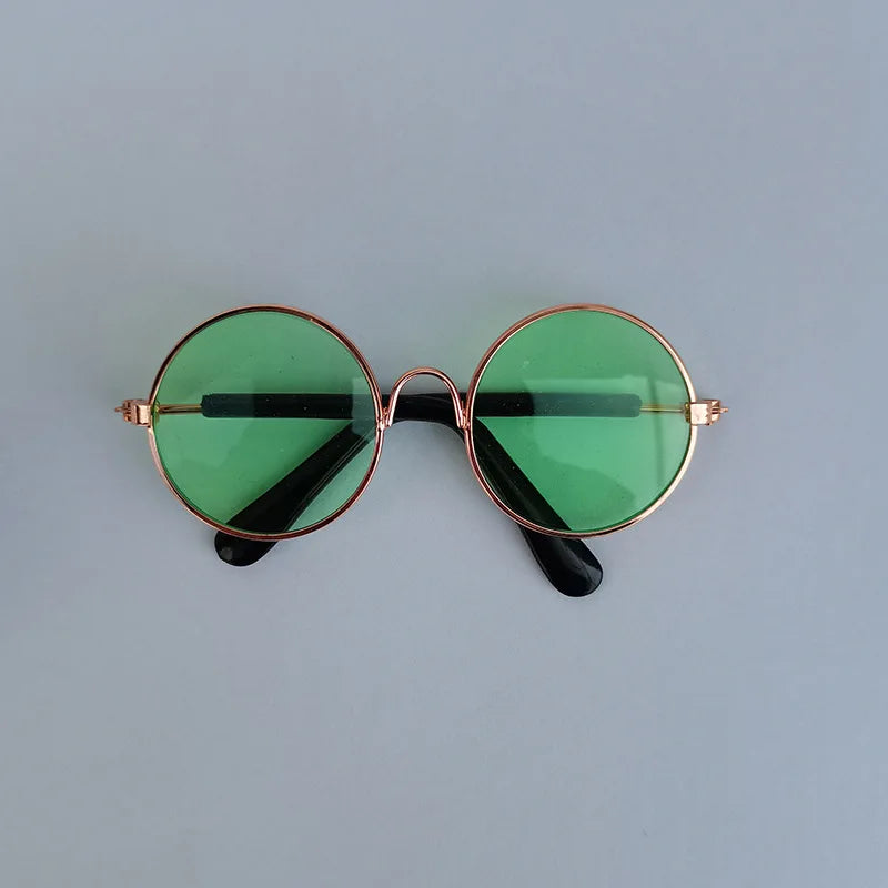 Lovely Vintage Round Sunglasses