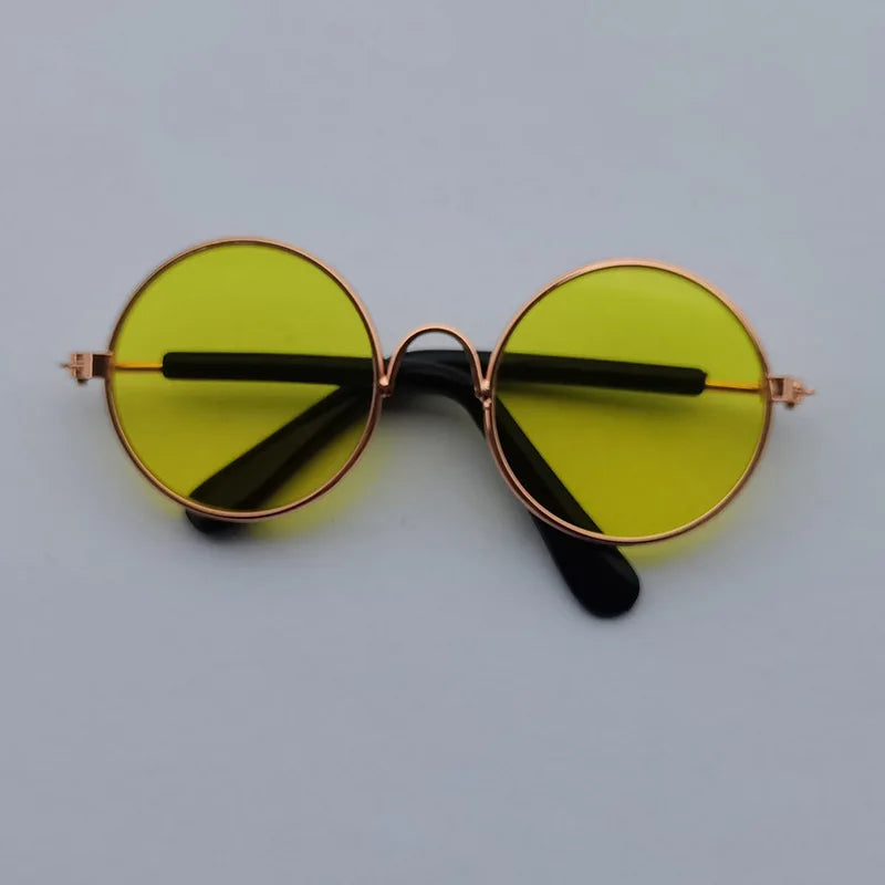 Lovely Vintage Round Sunglasses