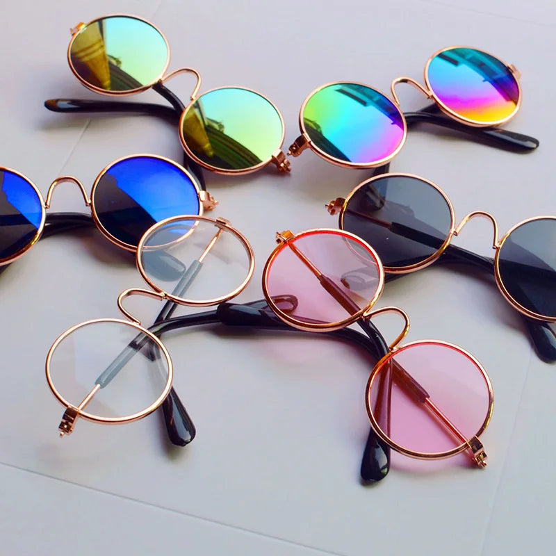 Lovely Vintage Round Sunglasses