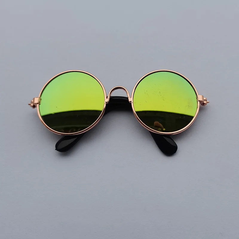 Lovely Vintage Round Sunglasses