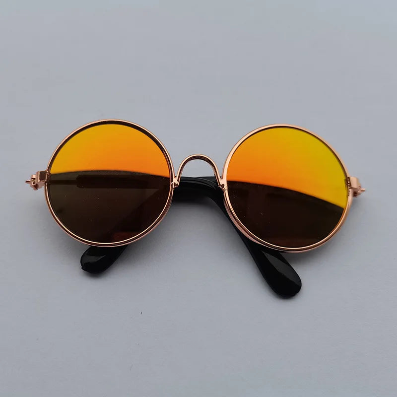 Lovely Vintage Round Sunglasses